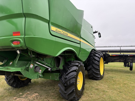 2024 John Deere S770 Combine