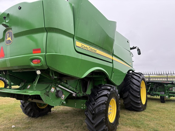 2024 John Deere S770 Combine