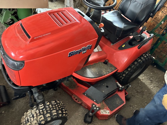 2019 Simplicity Legacy XL-33 Garden Tractor