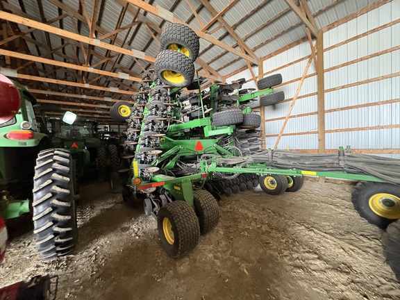2016 John Deere 1890 Air Seeder