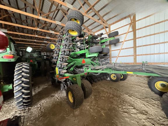 2016 John Deere 1890 Air Seeder