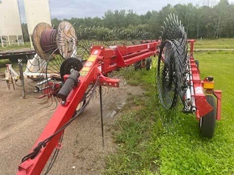 2020 H&S HC4114 Rake