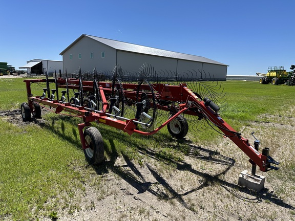 2020 H&S HC4114 Rake