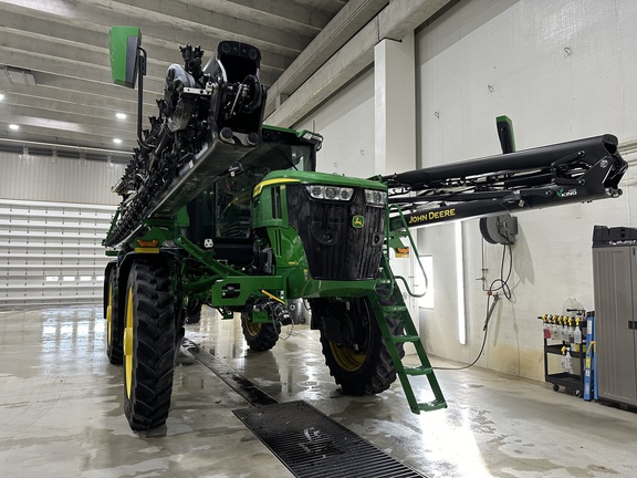 2023 John Deere 616R Sprayer/High Clearance