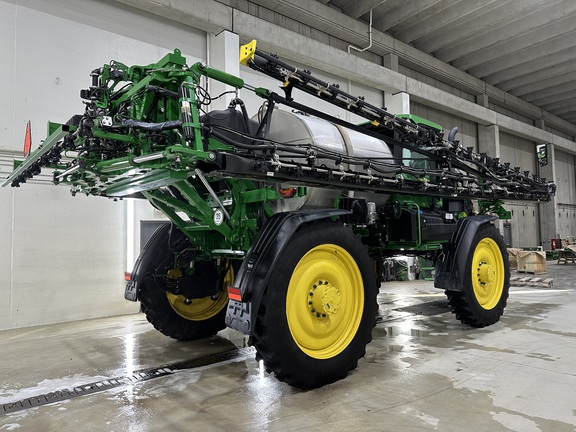 2023 John Deere 616R Sprayer/High Clearance