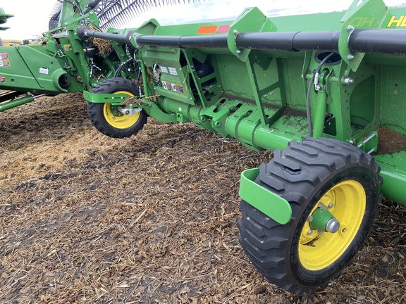 2022 John Deere HD45F Header Combine