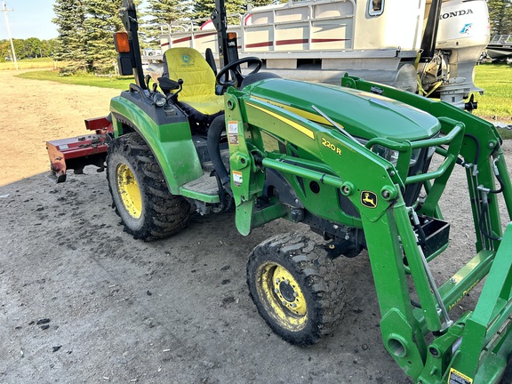 2017 John Deere 2038R Tractor Compact