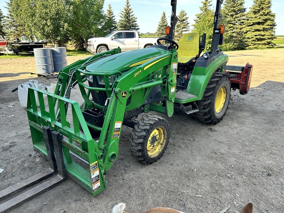 2017 John Deere 2038R Tractor Compact