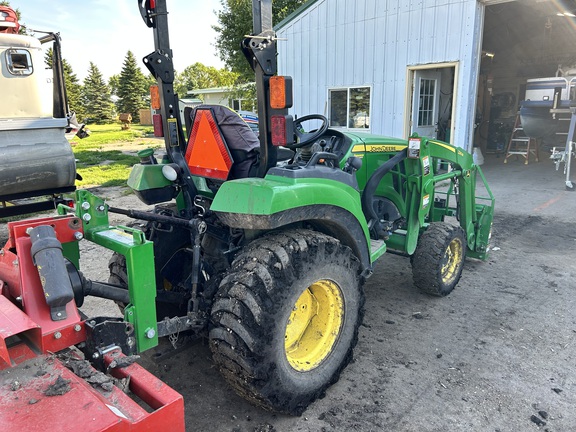 2017 John Deere 2038R Tractor Compact