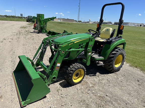 2017 John Deere 2038R Tractor Compact