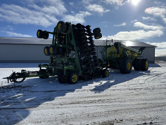 2022 John Deere N560 Air Seeder