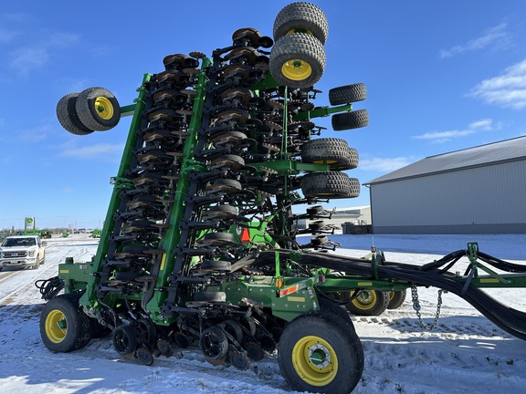 2022 John Deere N560 Air Seeder