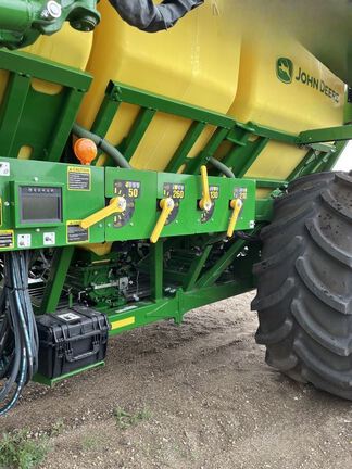 2022 John Deere N560 Air Seeder