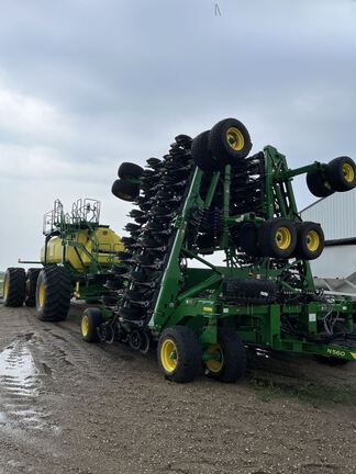2022 John Deere N560 Air Seeder
