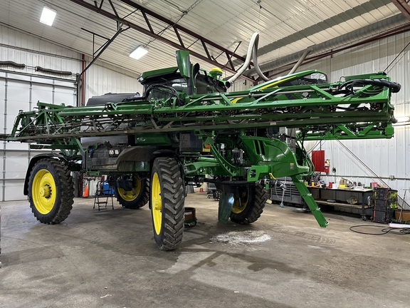 2022 John Deere 412R Sprayer/High Clearance