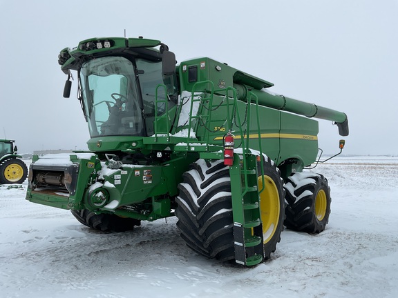 2022 John Deere S780 Combine