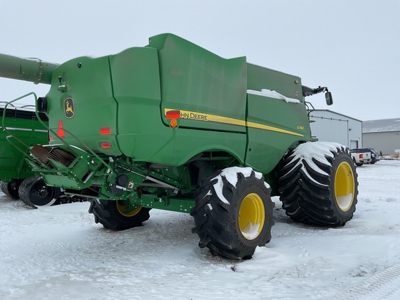 2022 John Deere S780 Combine