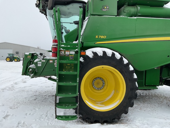 2022 John Deere S780 Combine