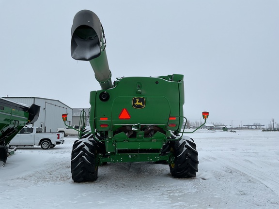 2022 John Deere S780 Combine