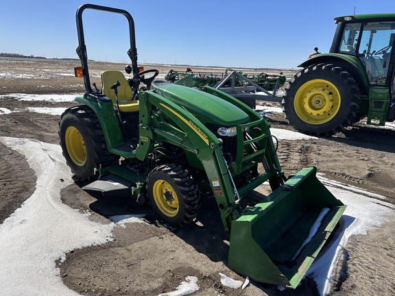 2011 John Deere 3720 Tractor Compact