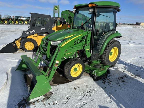 2017 John Deere 3046R Tractor Compact