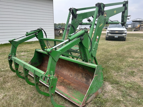 2013 John Deere 6140R Tractor