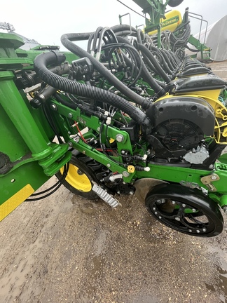 2020 John Deere DB60 Planter