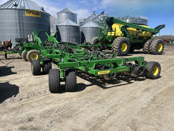 2022 John Deere N560 Air Seeder