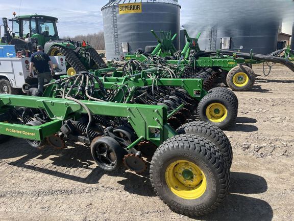 2022 John Deere N560 Air Seeder
