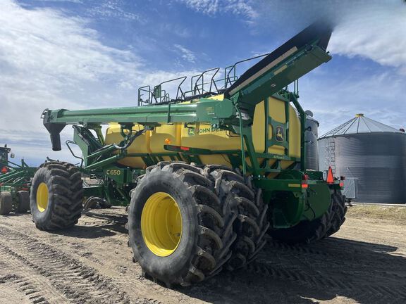 2022 John Deere N560 Air Seeder