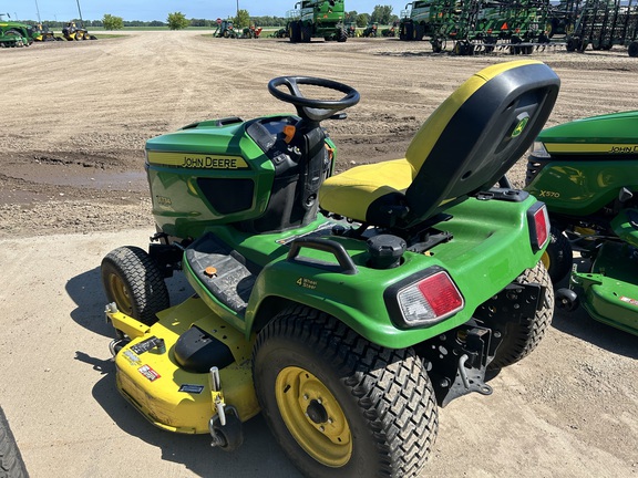 2017 John Deere X734 Garden Tractor