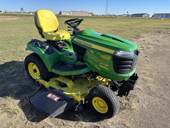 2017 John Deere X734 Garden Tractor