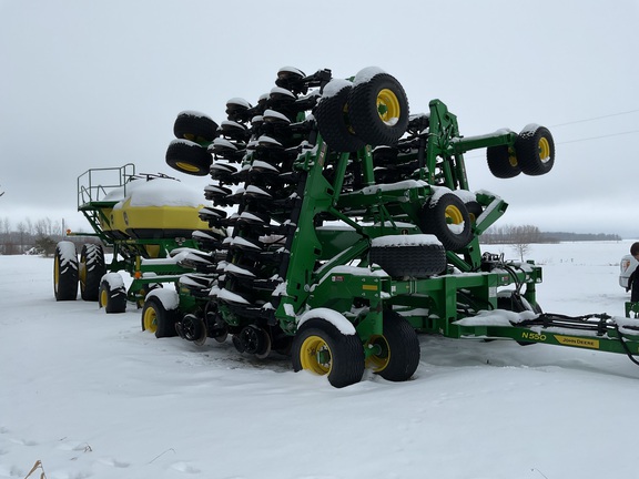 2022 John Deere N550 Air Seeder