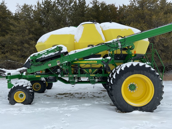 2022 John Deere N550 Air Seeder