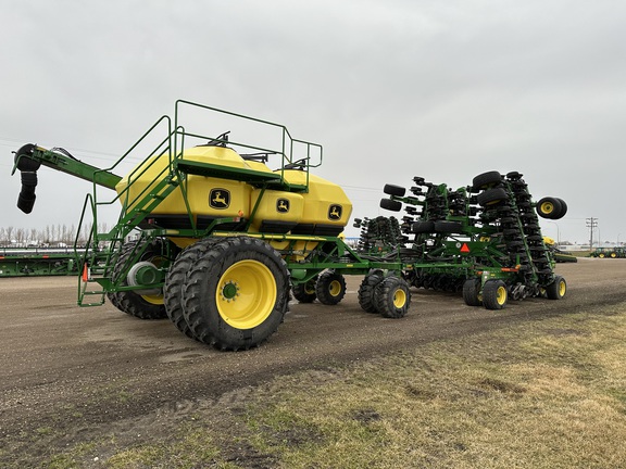 2022 John Deere N550 Air Seeder