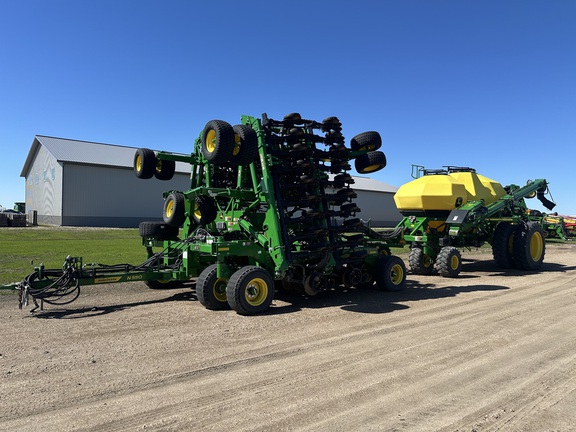 2022 John Deere N550 Air Seeder