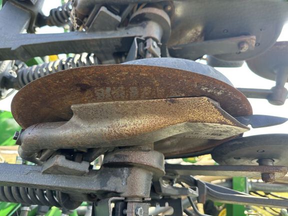 2014 John Deere 1890 Air Seeder
