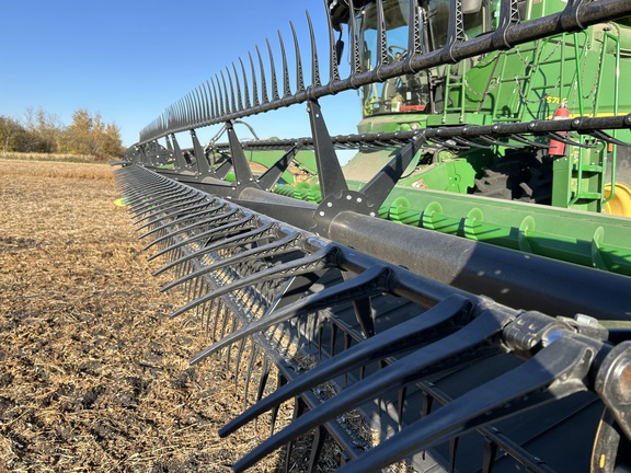 2018 John Deere 640FD Header Combine