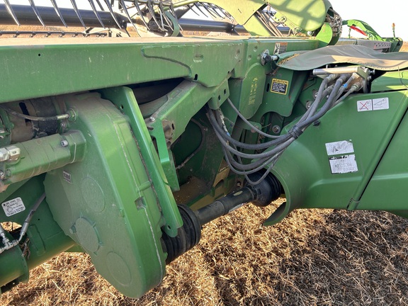 2017 John Deere 640FD Header Combine