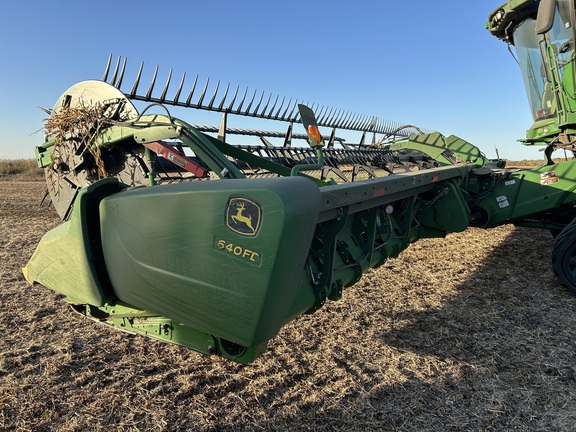 2017 John Deere 640FD Header Combine