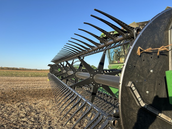 2017 John Deere 640FD Header Combine