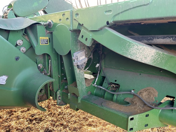 2017 John Deere 640FD Header Combine