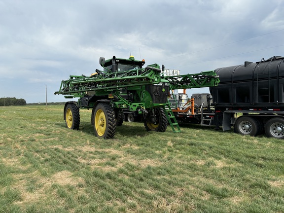 2017 John Deere R4038 Sprayer/High Clearance