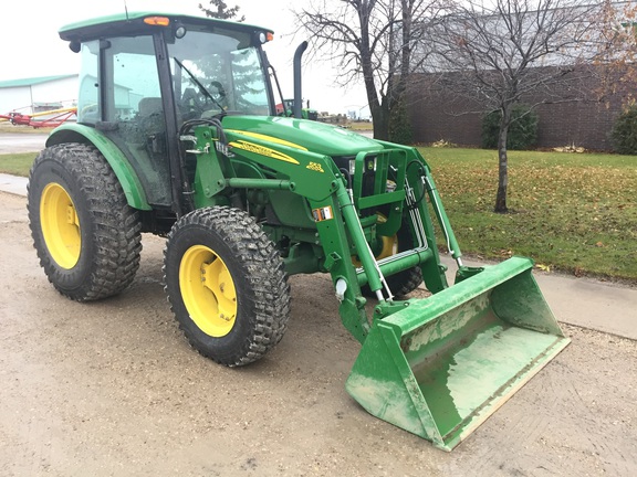 2013 John Deere 5083E Tractor