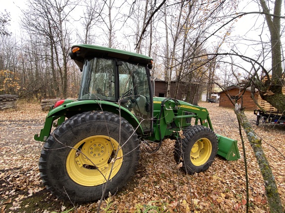 2013 John Deere 5083E Tractor