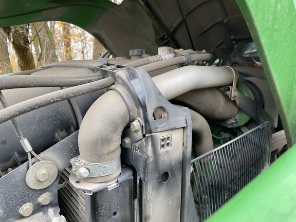 2013 John Deere 5083E Tractor