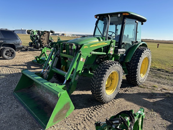 2013 John Deere 5083E Tractor