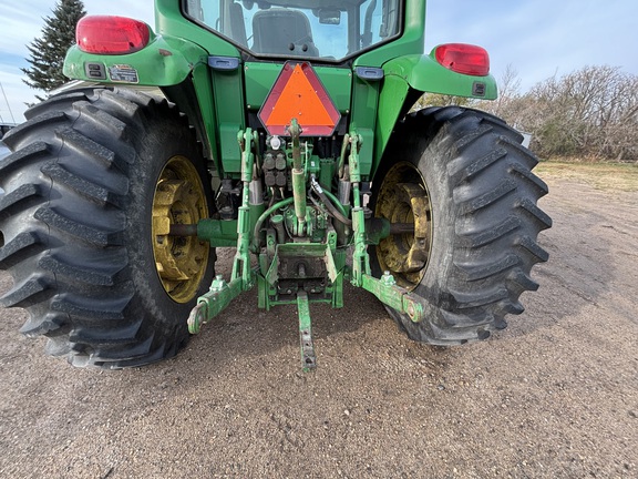 2006 John Deere 7320 Tractor