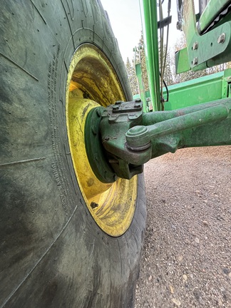 2006 John Deere 7320 Tractor