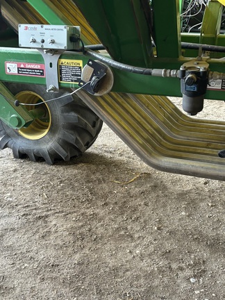 2008 John Deere 1890 Air Seeder